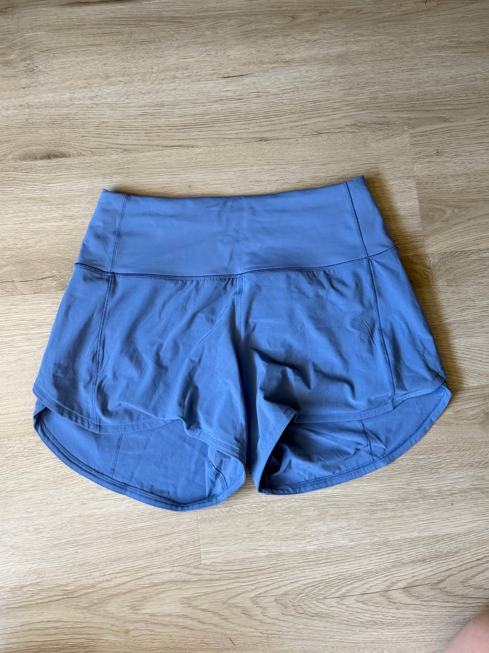 Lululemon HR speed up shorts